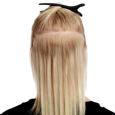 Applicering av nail hair extensions Steg 2