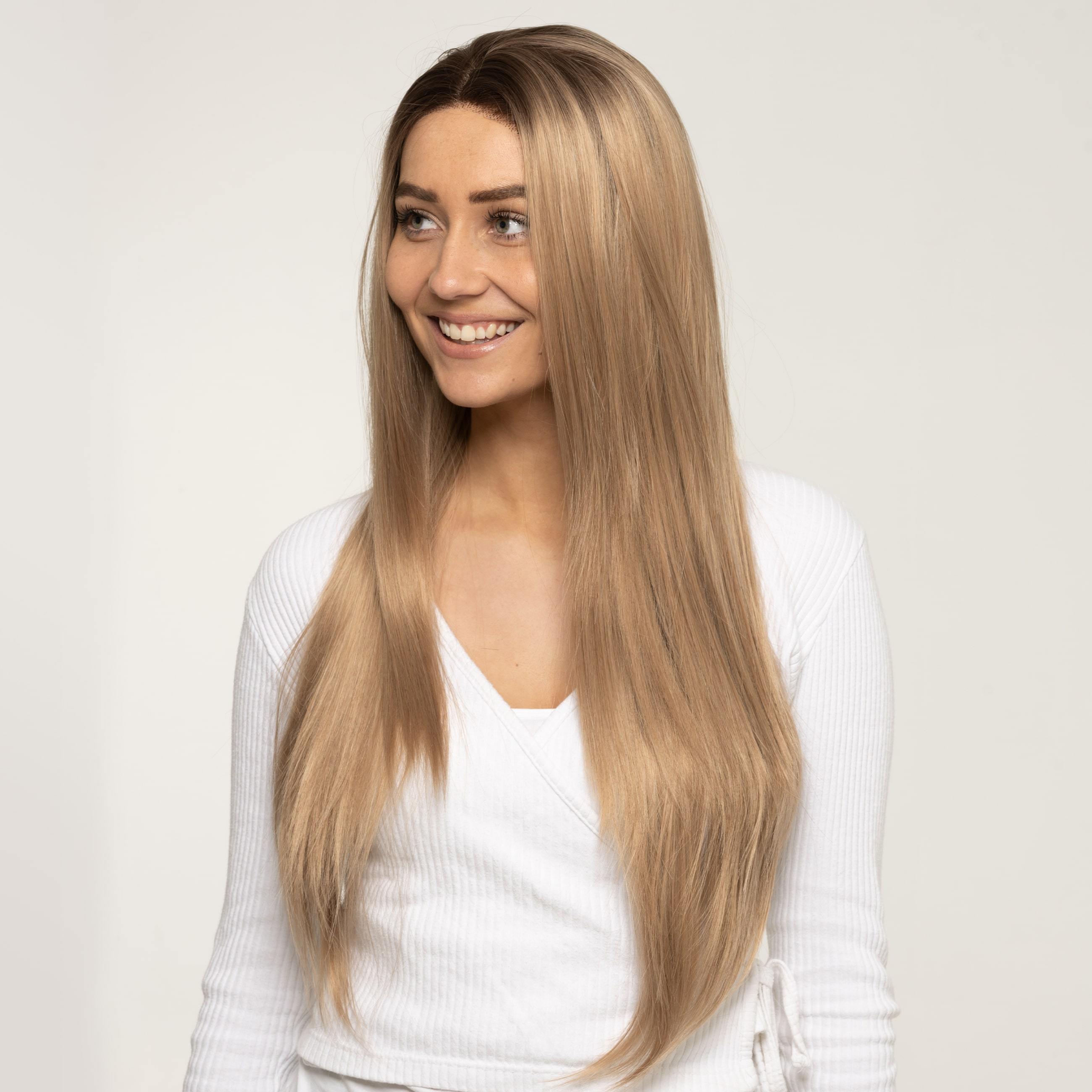 Emily - Paryk af syntetisk hår - 70 cm
