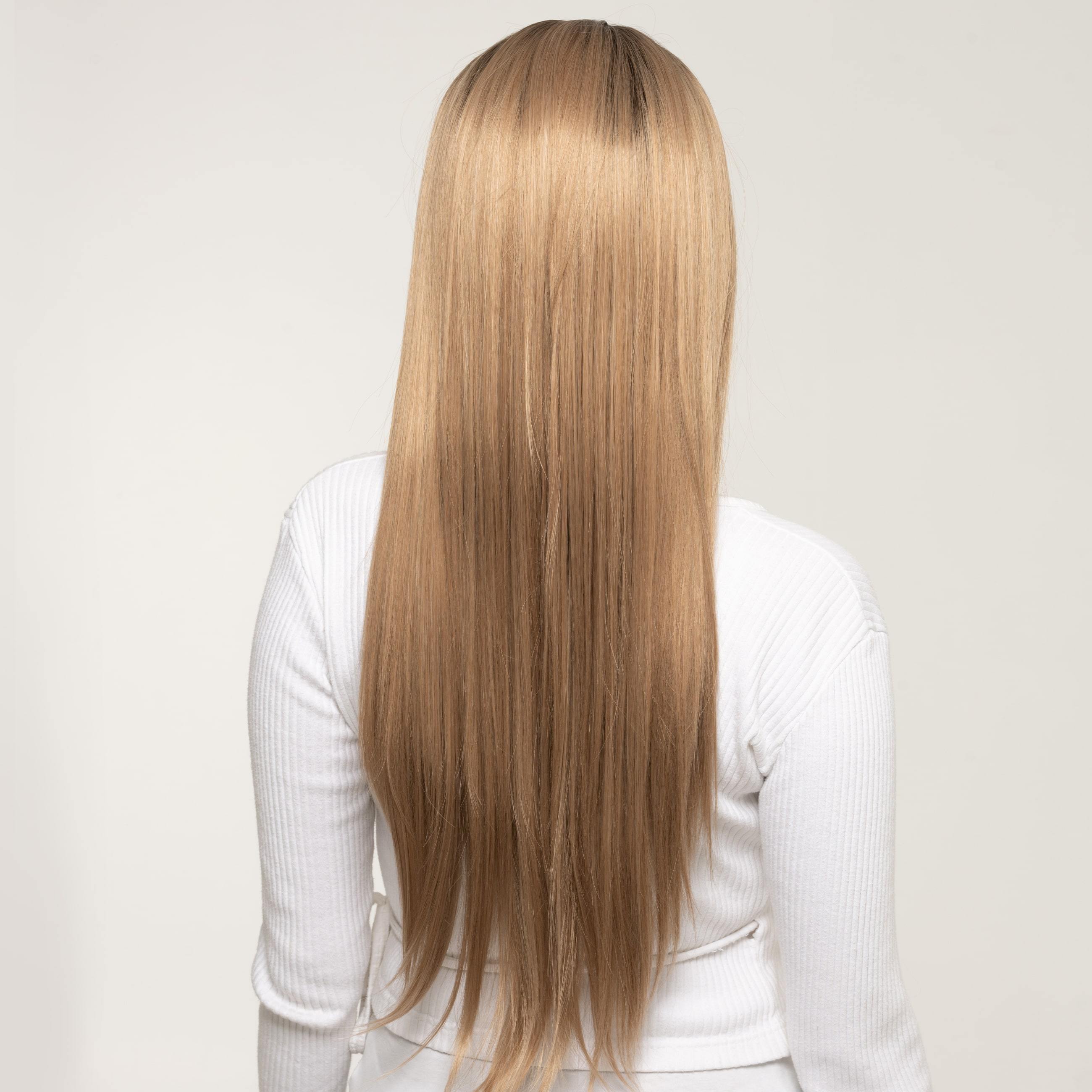 Emily - Paryk af syntetisk hår - 70 cm